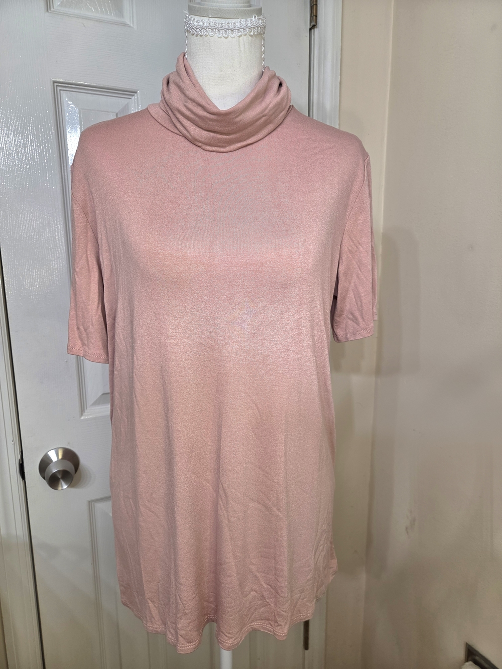 Azules Size XL Dusty Pink Short-Sleeve Turtleneck Top NWT